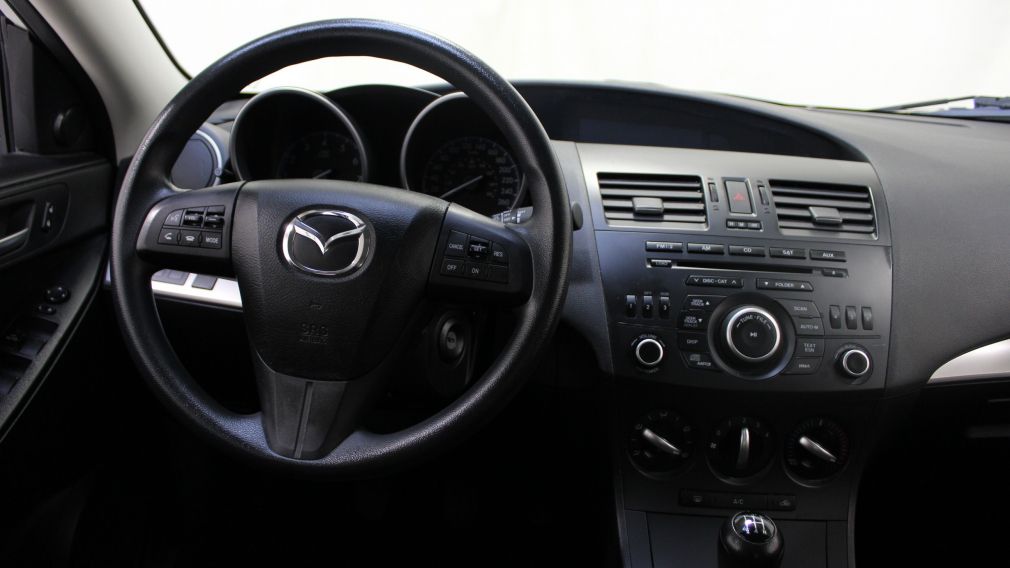 2013 Mazda 3 GX 4 Portes A/C Gr-Électrique Manuelle #9