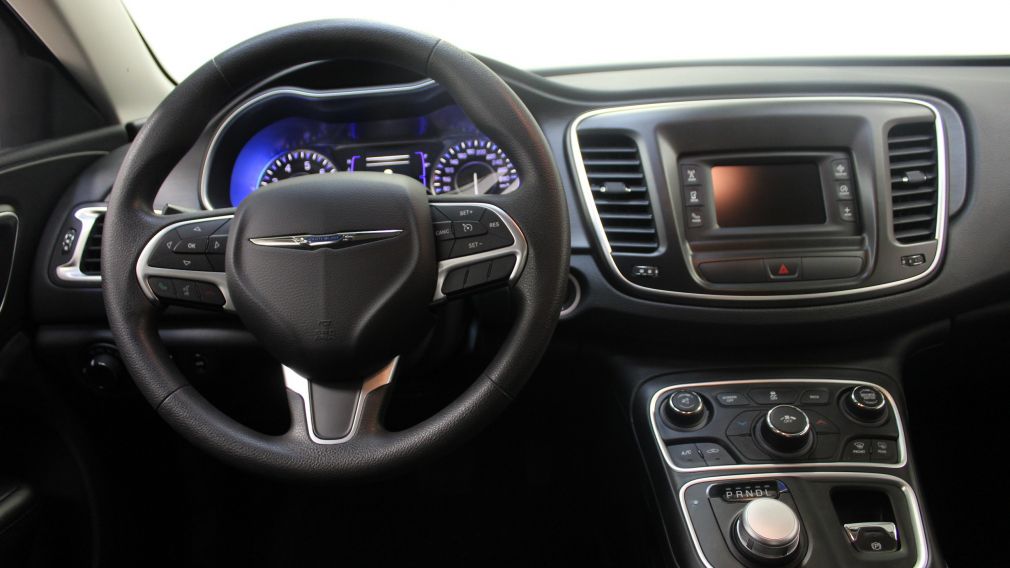 2016 Chrysler 200 LX A/C Gr-Électrique Mags Bluetooth #9