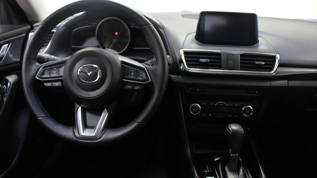 2018 Mazda 3 GT Hatchback  Toit-Ouvrant Navigation Bluetooth #9
