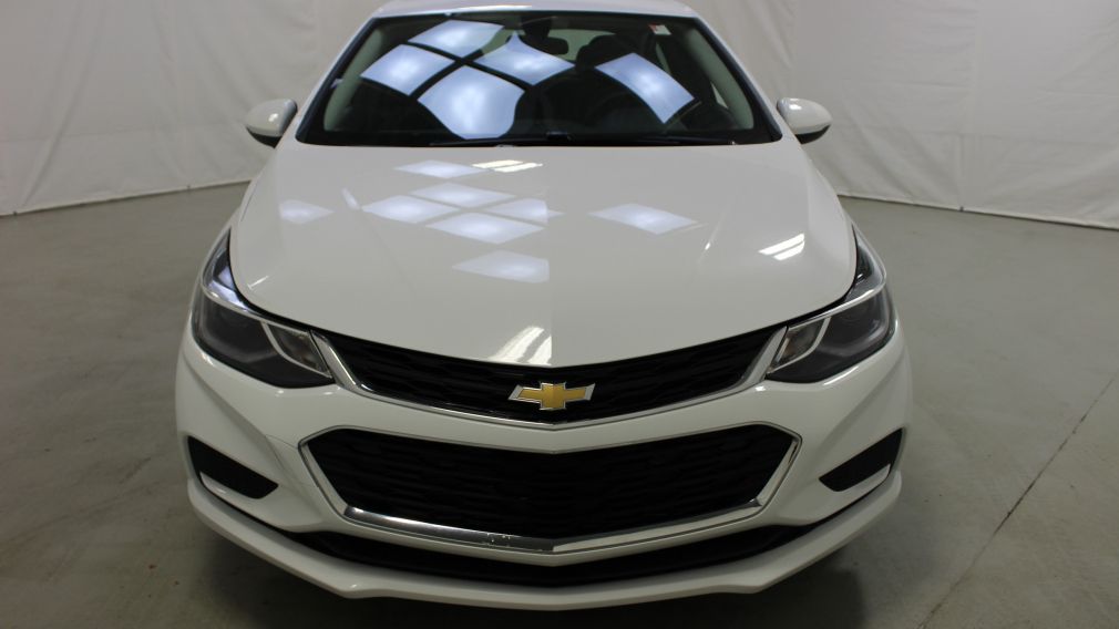 2018 Chevrolet Cruze LT #2