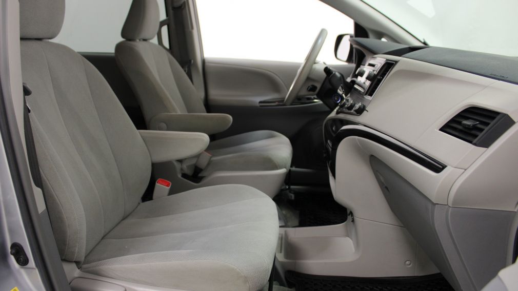 2014 Toyota Sienna 5dr 7-Passagers A/C Gr-Électrique Mags #28