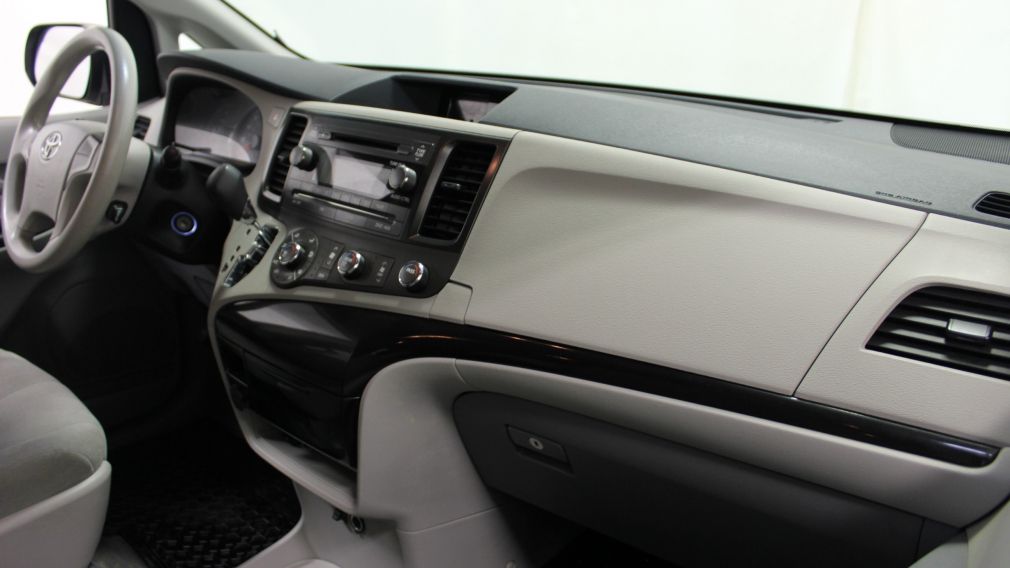 2014 Toyota Sienna 5dr 7-Passagers A/C Gr-Électrique Mags #30