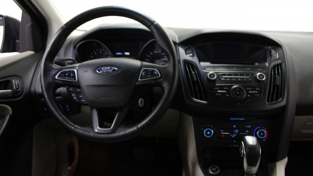 2015 Ford Focus SE #8