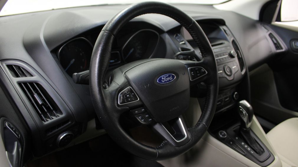 2015 Ford Focus SE #23