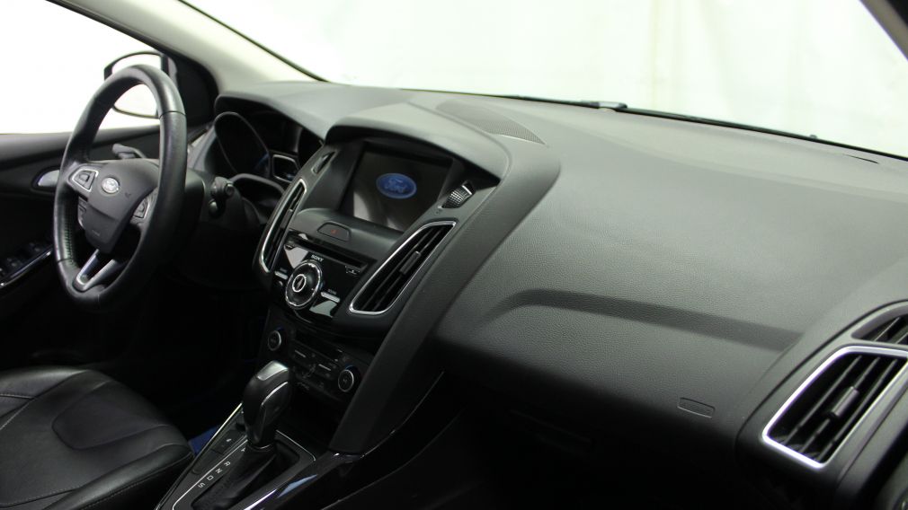2018 Ford Focus Titanium Hatchback Cuir Toit-Ouvrant Navigation #34