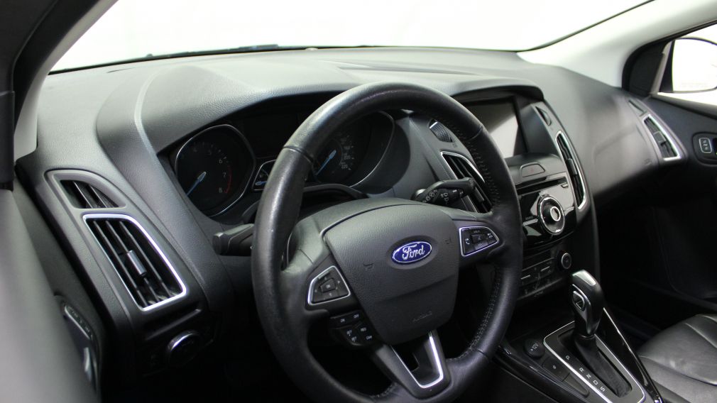 2018 Ford Focus Titanium Hatchback Cuir Toit-Ouvrant Navigation #26