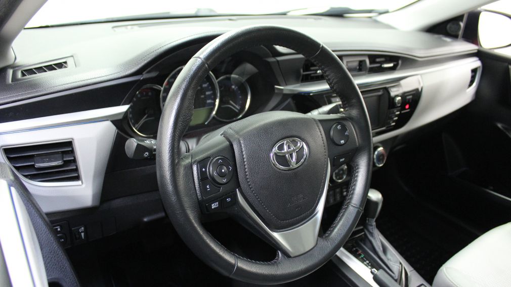 2014 Toyota Corolla LE #24