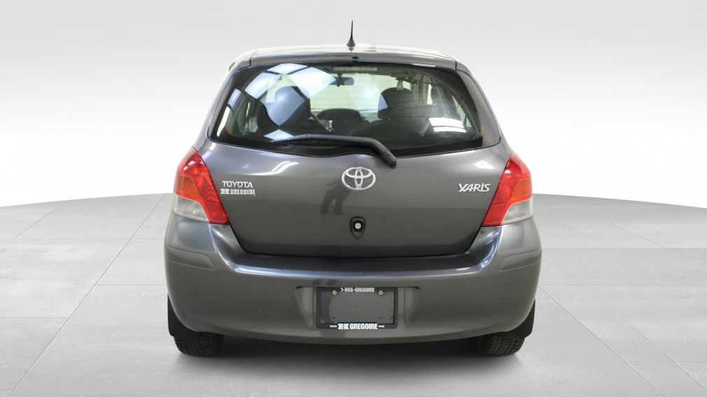 2009 Toyota Yaris LE Hatchback Portes et Mirroirs Électriques CD #5
