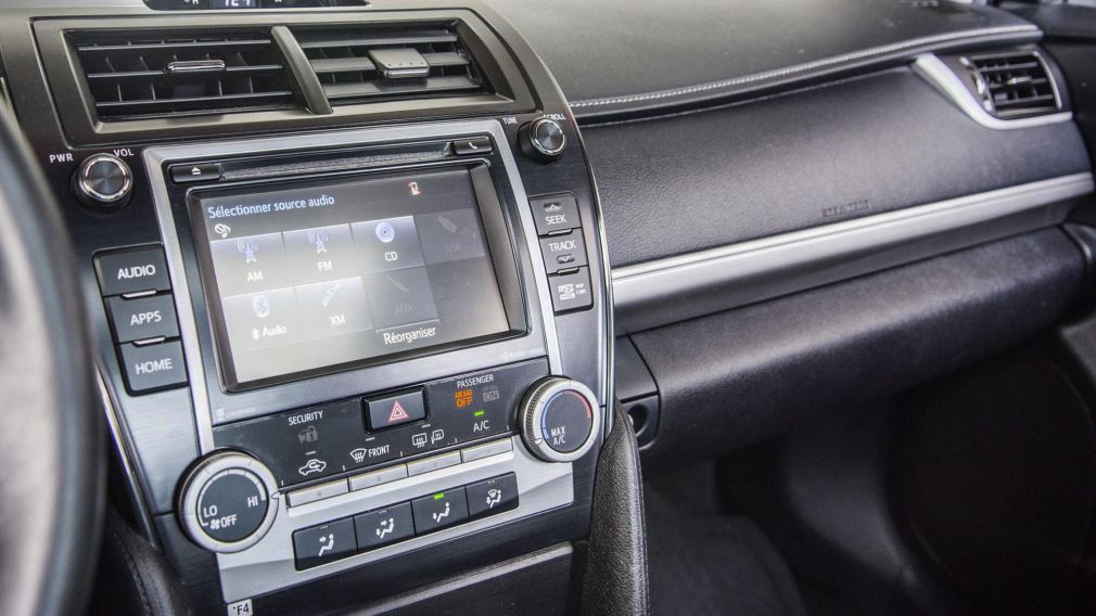 2014 Toyota Camry SE + CUIR + GPS + MAGS + TRÈS BAS KILO!!! #38