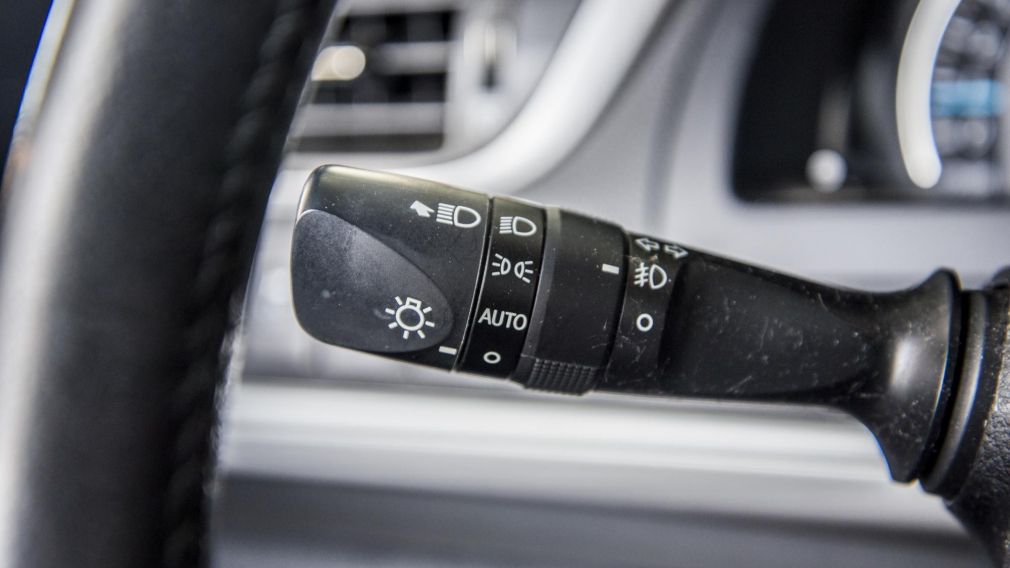 2014 Toyota Camry SE + CUIR + GPS + MAGS + TRÈS BAS KILO!!! #45