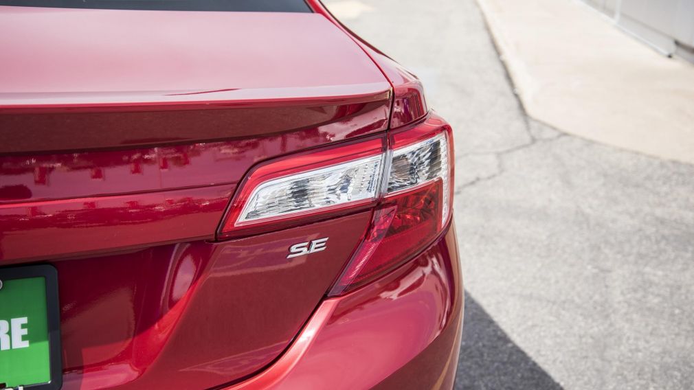 2014 Toyota Camry SE + CUIR + GPS + MAGS + TRÈS BAS KILO!!! #56