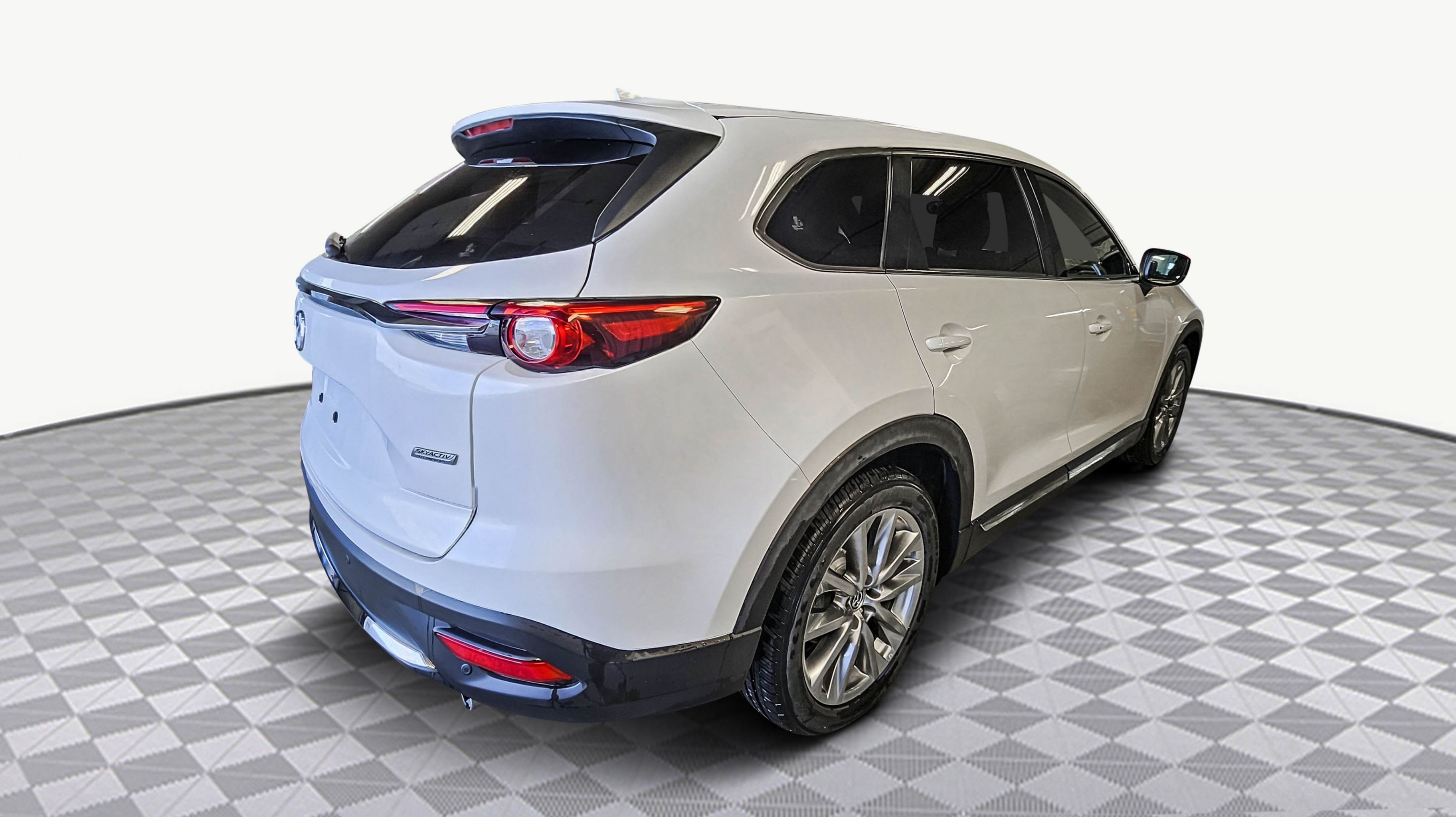 Used 2018 Mazda CX Signature for sale at HGregoire