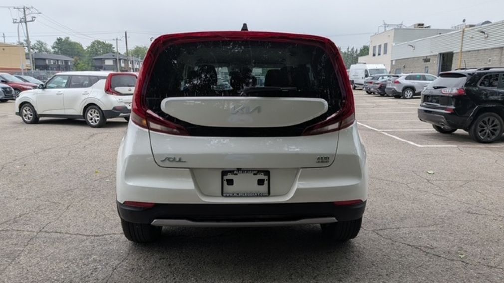 2022 Kia Soul — photo 8