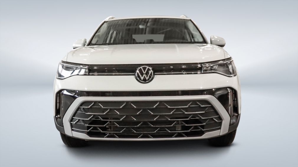 2025 Volkswagen Taos — photo 2