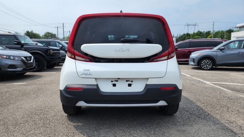 2022 Kia Soul — photo 8