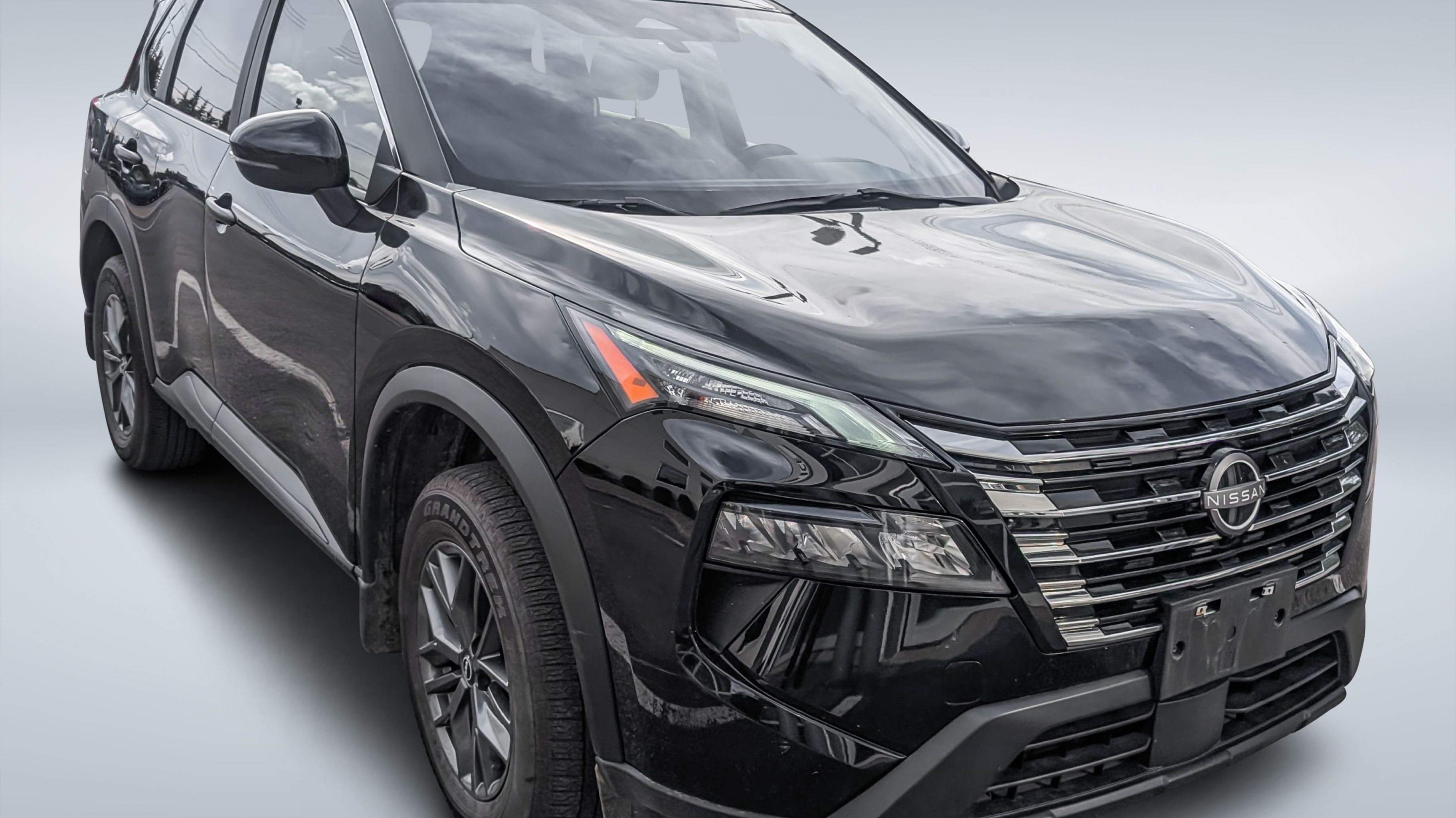 2024 Nissan Rogue — Monbili