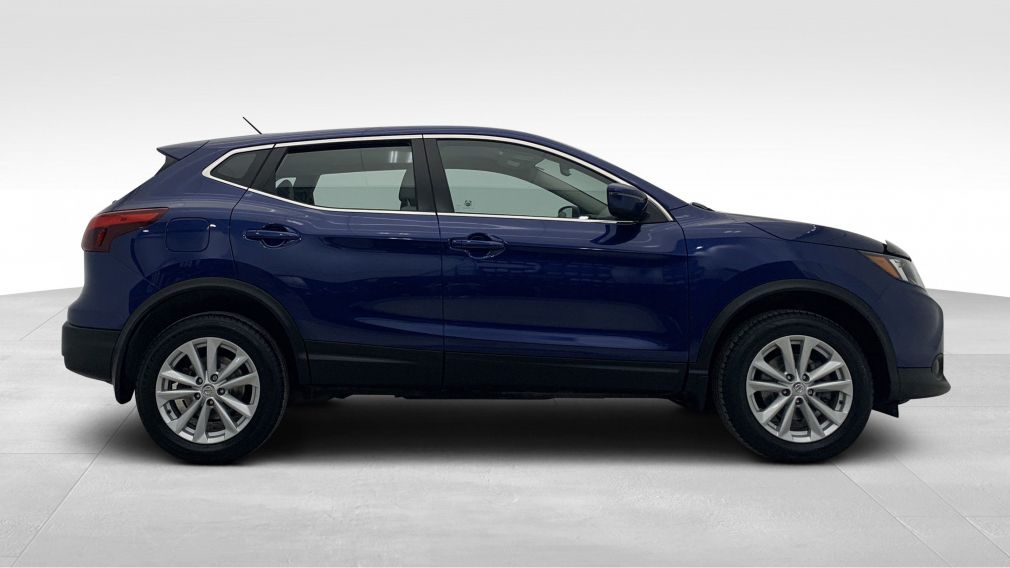 2017 Nissan Qashqai S #8