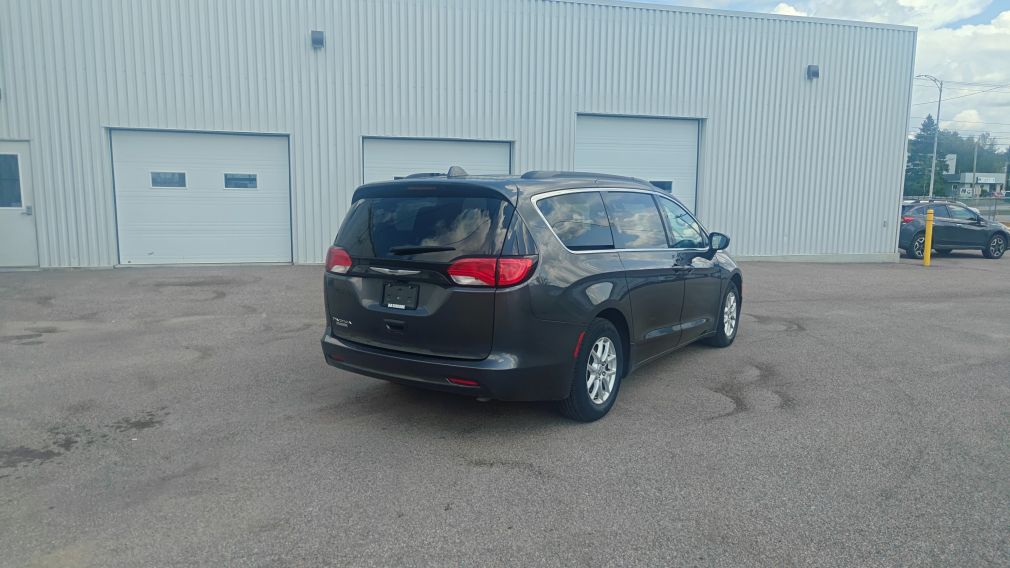 2019 Chrysler Pacifica — photo 7