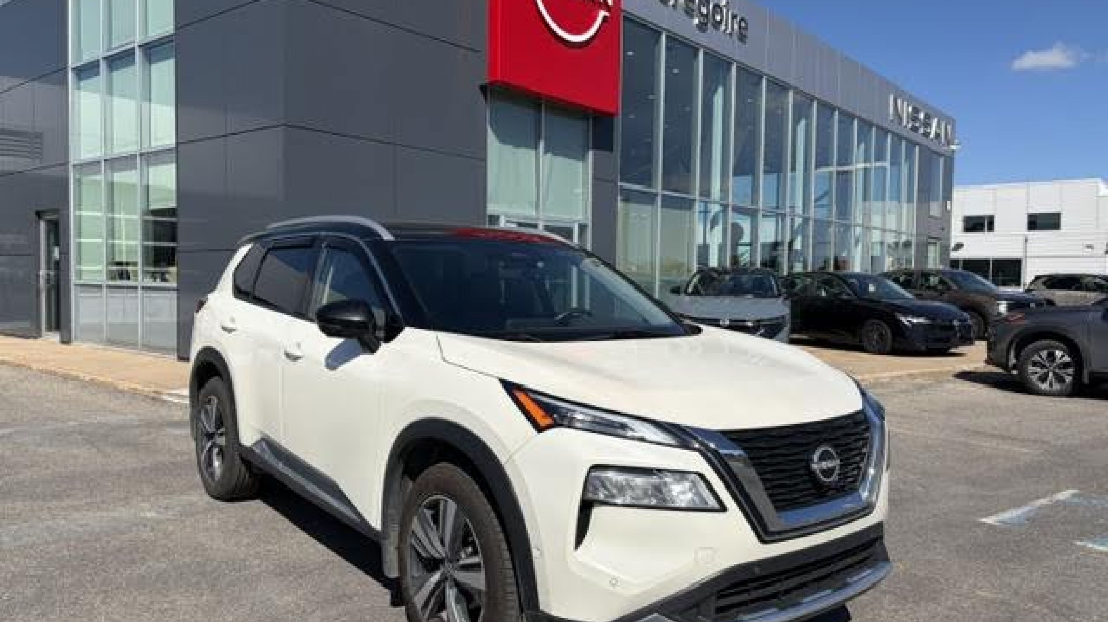 2023 Nissan Rogue (Toit ouvrant) — Monbili