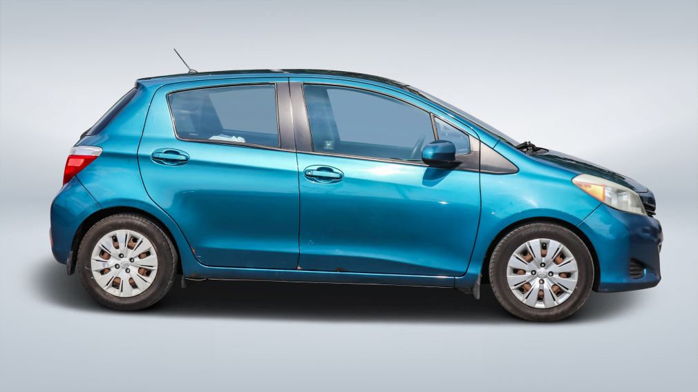 2014 Toyota Yaris — photo 8