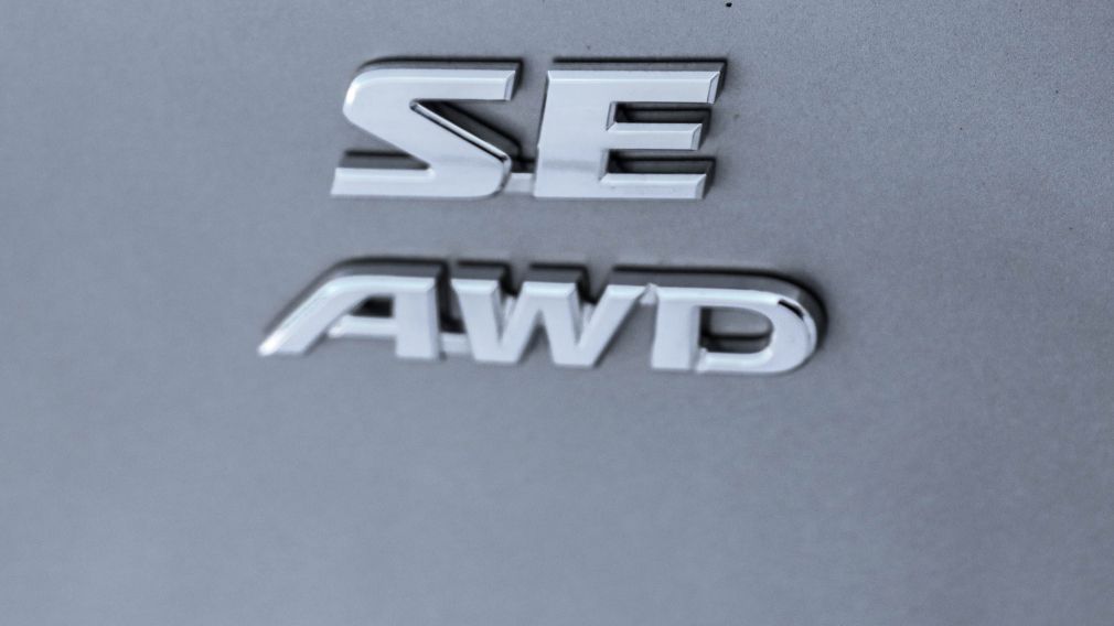 2017 Toyota Rav 4 SE l AWD - MAGS - TOIT - NAV - CUIR - USB - BLUETO #9