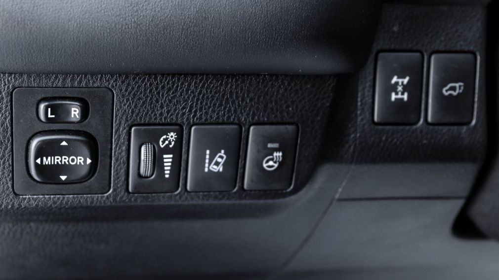 2017 Toyota Rav 4 SE l AWD - MAGS - TOIT - NAV - CUIR - USB - BLUETO #24