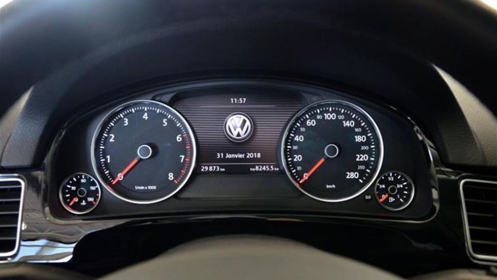 2016 Volkswagen Touareg AWD Sportline Cuir GPS Panoramique Bluetooth MP3 #18