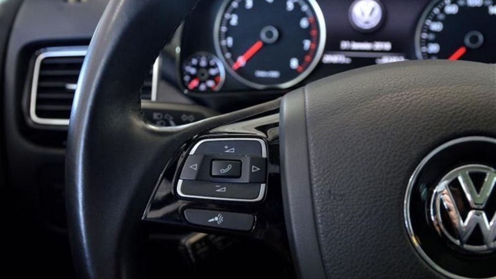 2016 Volkswagen Touareg AWD Sportline Cuir GPS Panoramique Bluetooth MP3 #22
