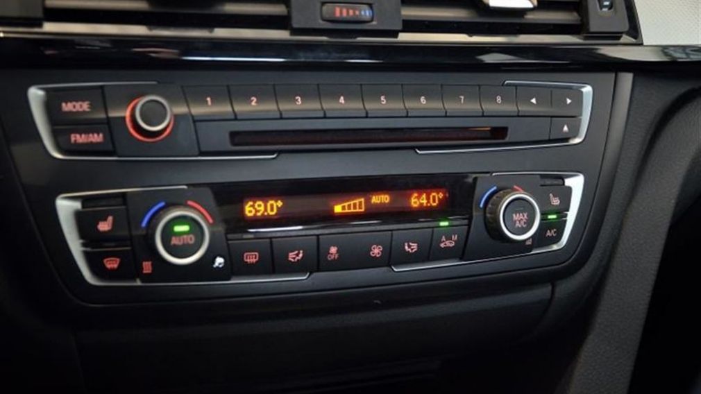 2014 BMW 335i XDrive MSport GPS Panoramique Cuir Bluetooth #16