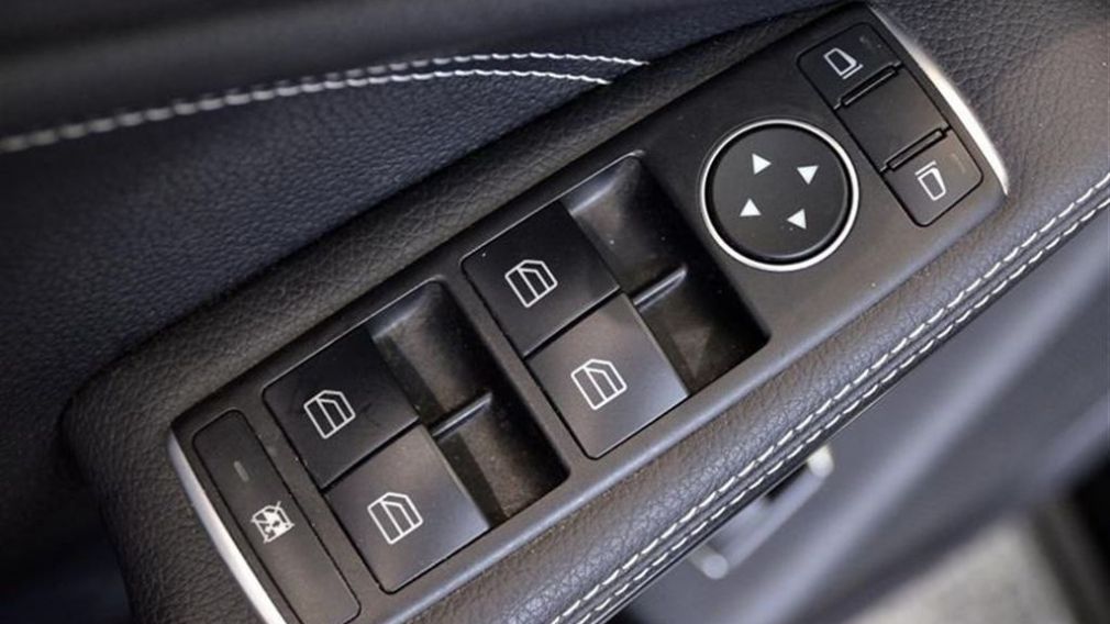 2014 Mercedes Benz CLA250 CLA250 AWD Cuir-Chauffant Bluetooth HID/MP3 #4