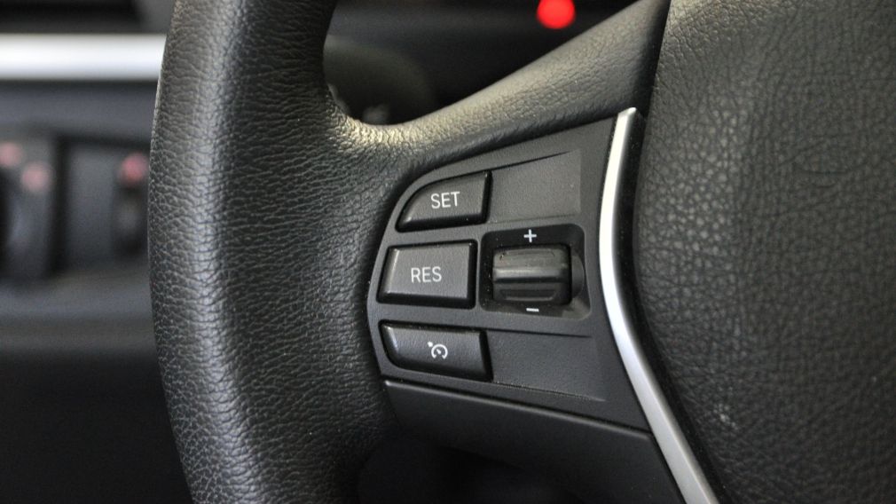 2017 BMW 330I 330i xDrive GPS Sunroof Cuir-Chauffant Bluetooth #10