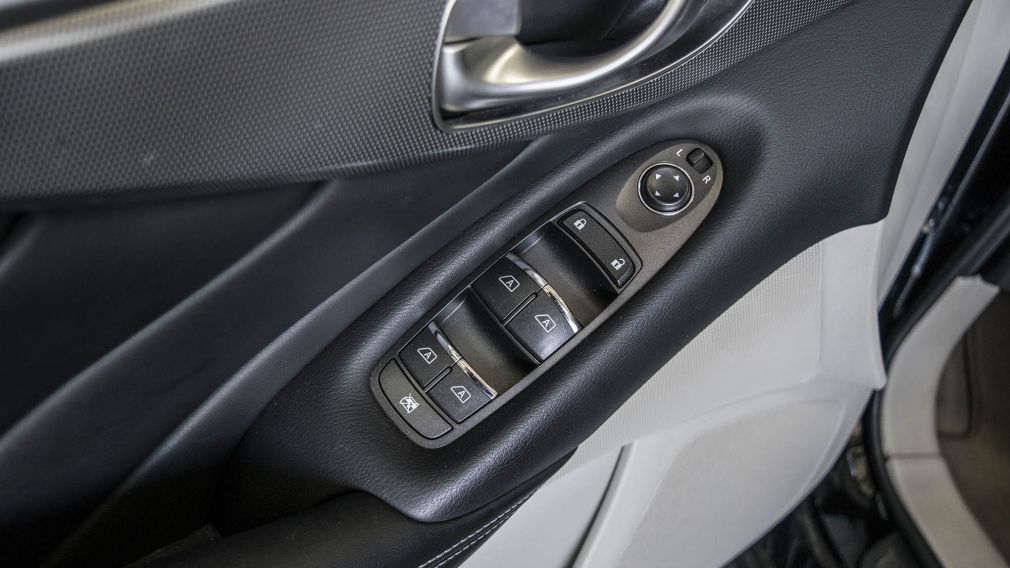 2015 Infiniti Q50 AWD Sunroof GPS Cuir-Chauffant Camera Bluetooth #28