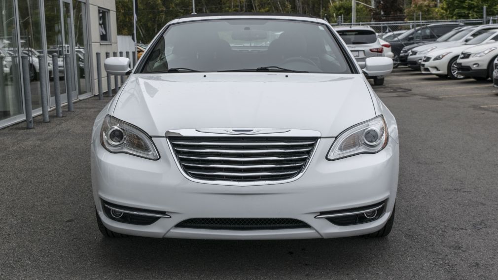 2013 Chrysler 200 Touring CONVERTIBLE TRES PROPRE #1