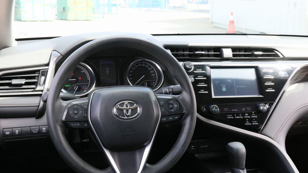 2019 Toyota Camry Hybrid LE #12