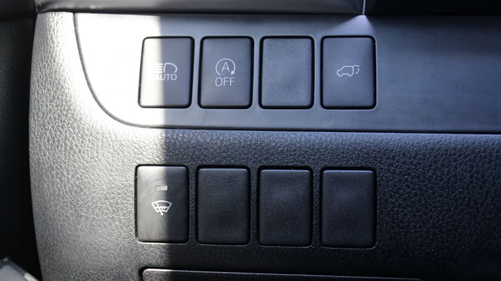 2019 Toyota Highlander XLE l AWD - CUIR - TOIT - MAG - USB - BLUETOOTH #12