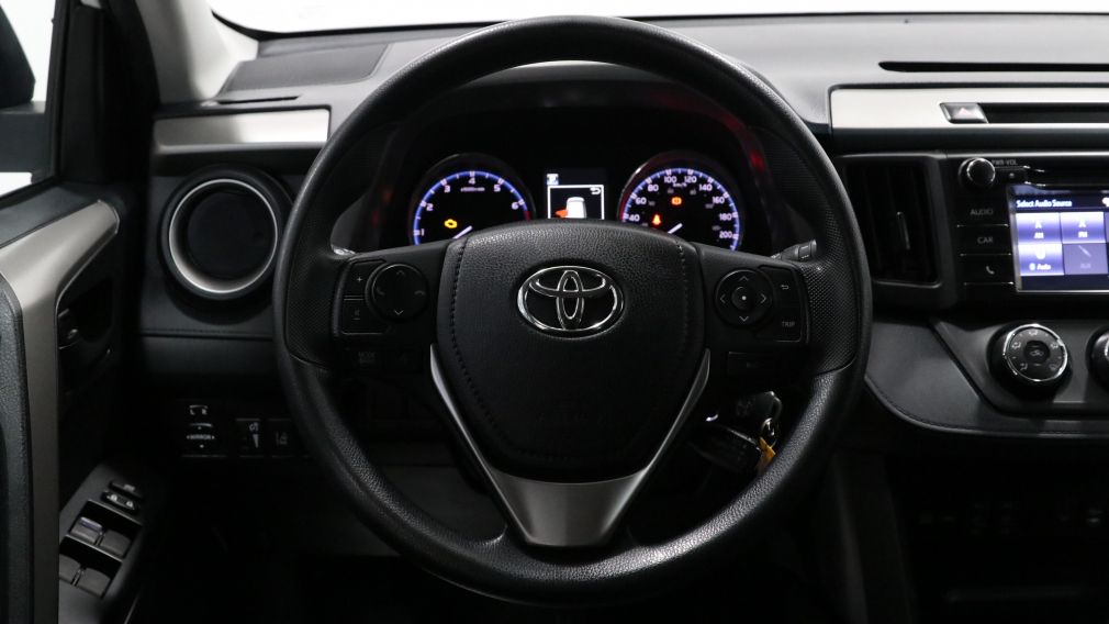 2018 Toyota Rav 4 LE #12