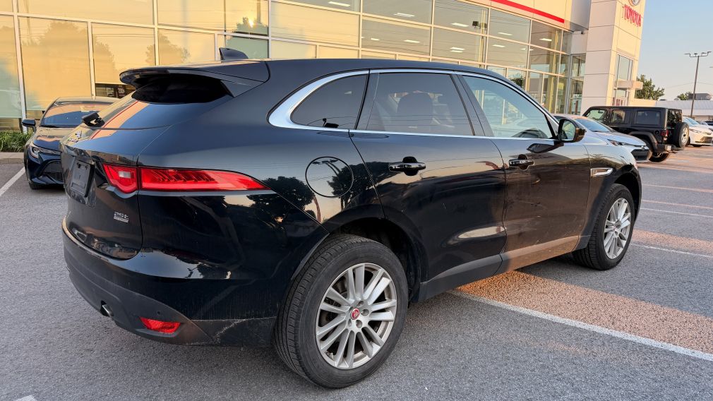 2019 Jaguar F PACE — photo 2