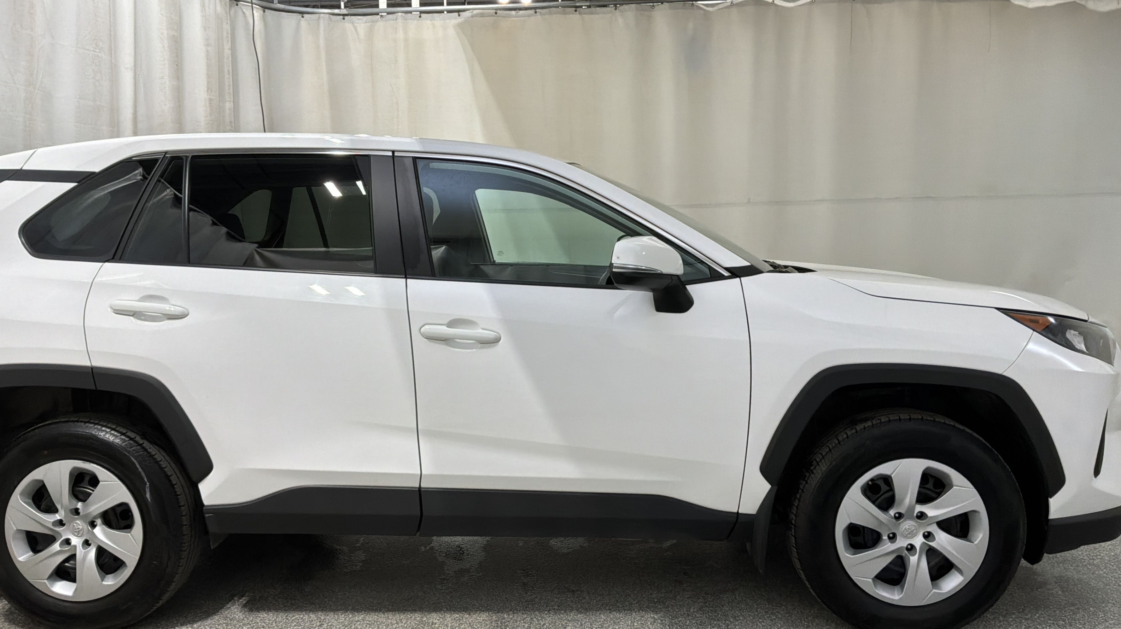 Toyota Rav 4 2025 LE usagée et d’occasion à vendre chez HGregoire