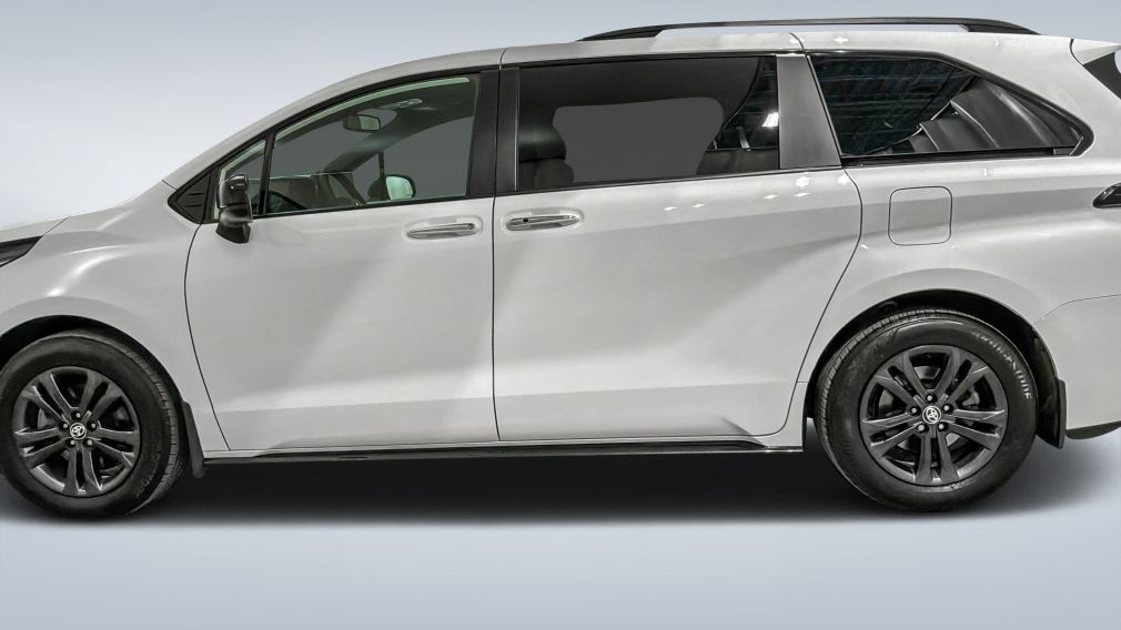 2025 Toyota Sienna — photo 4