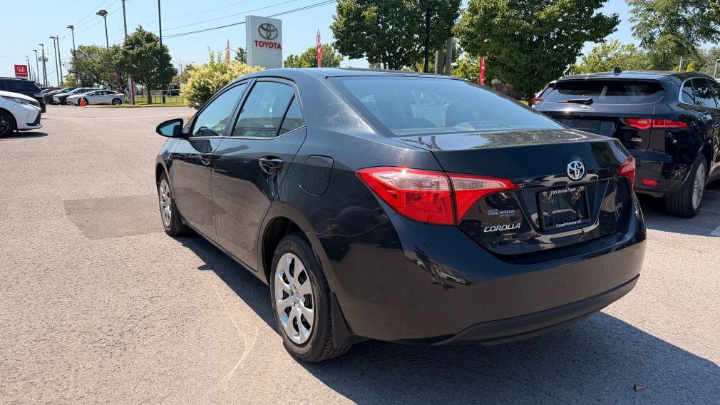 2017 Toyota Corolla — photo 3