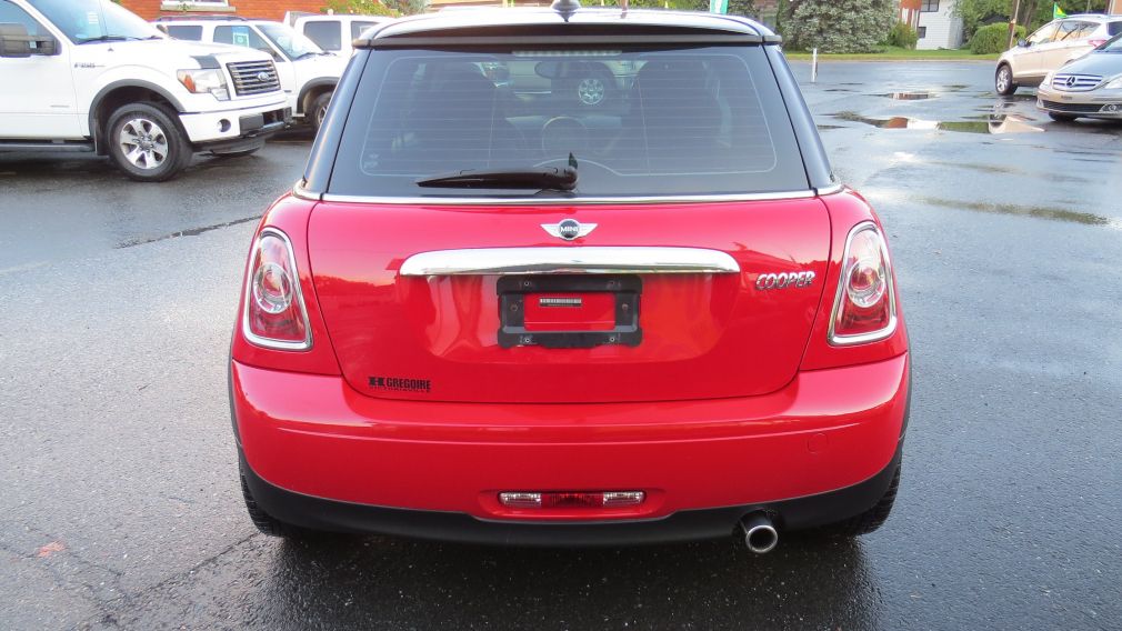 2012 Mini Cooper 2dr Cpe MAN A/C MAGS TOIT PANO GR ELECTRIQUE #4