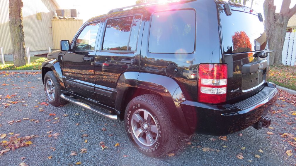 2010 Jeep Liberty North Edition #4