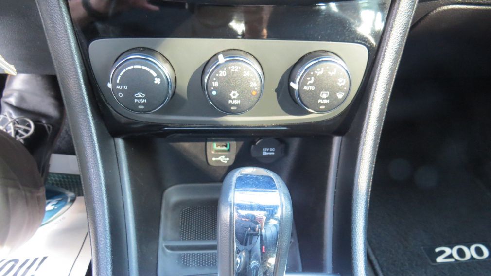 2012 Chrysler 200 Limited AUT A/C MAGS CUIR TOIT BLUETOOTH GR ELECTR #12
