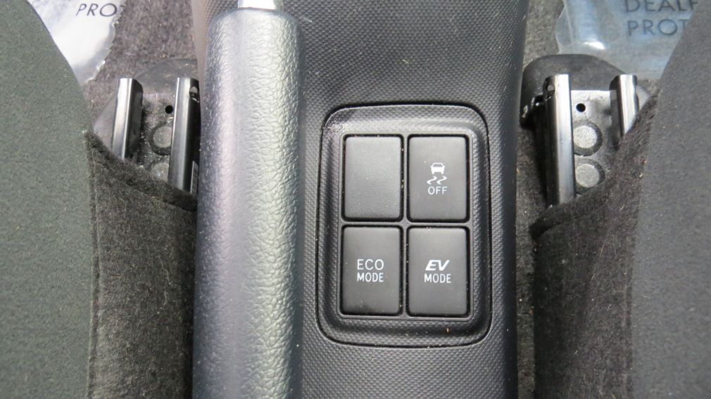 2015 Toyota Prius C 5dr HB AUT A/C BLUETOOTH HYBRID GR ELECTRIQUE #16