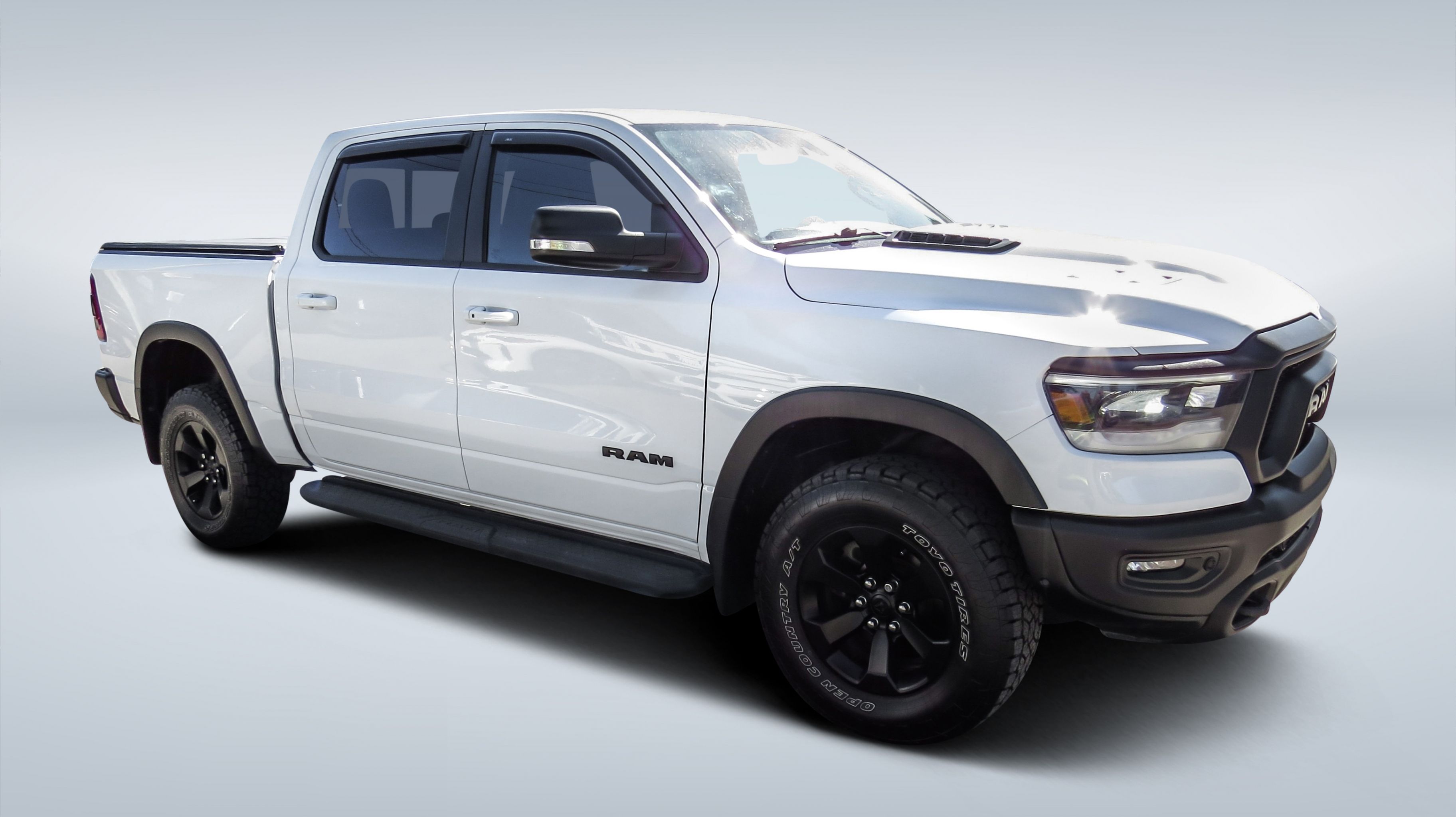 2021 Dodge Ram (Toit ouvrant) — Monbili