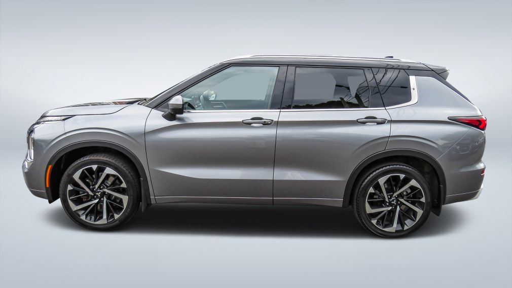 2023 Mitsubishi Outlander — photo 3