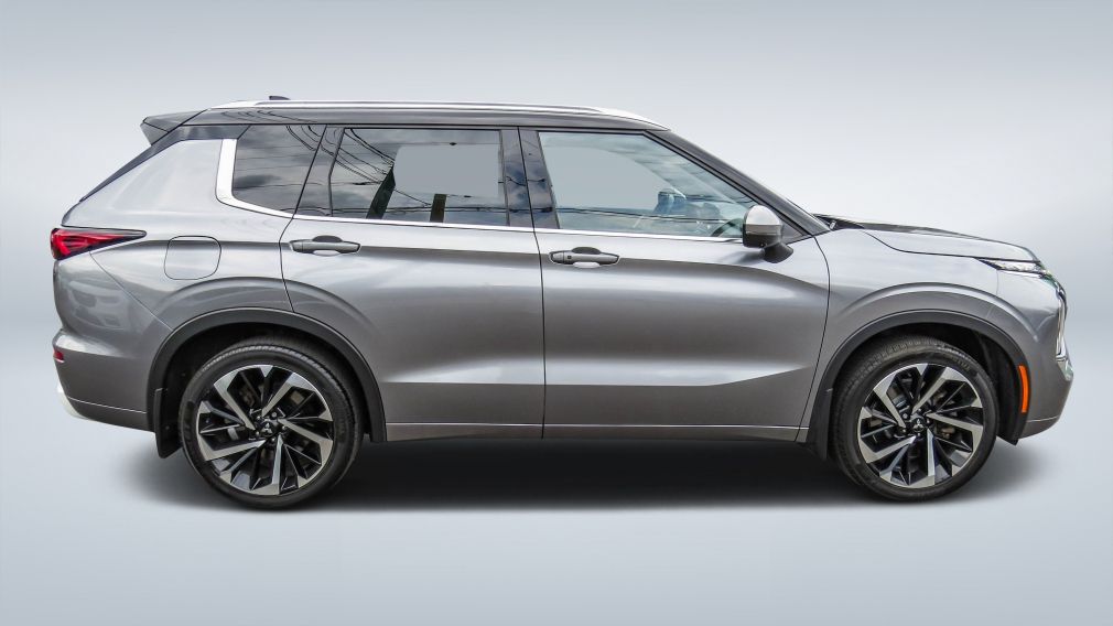 2023 Mitsubishi Outlander — photo 8