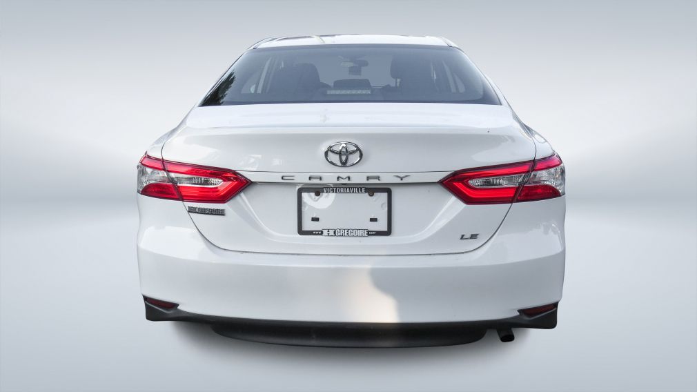 2019 Toyota Camry — photo 6