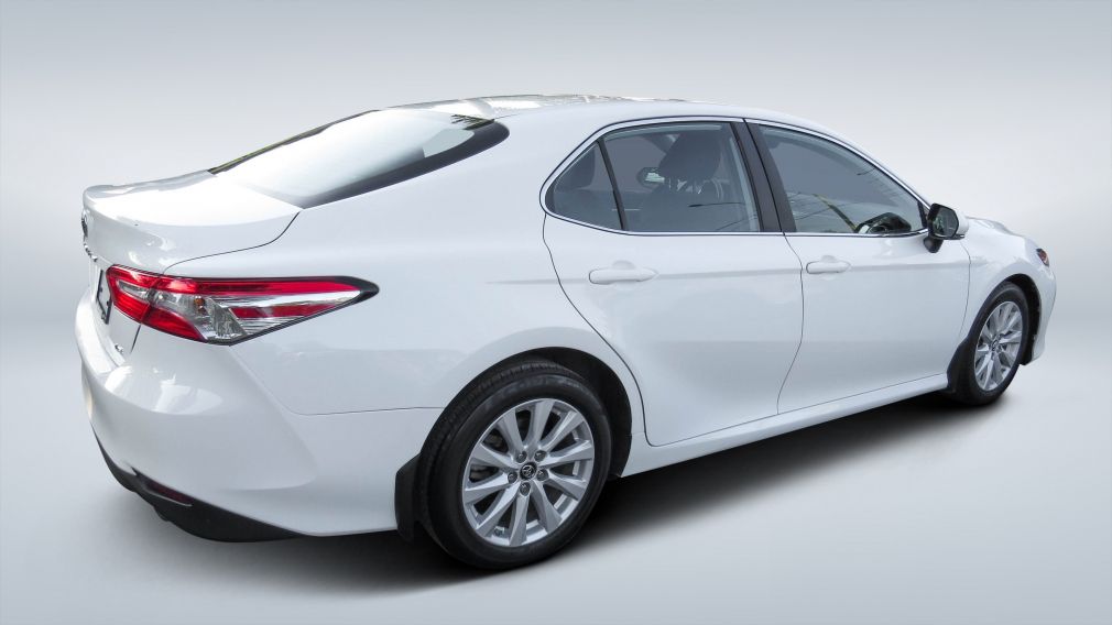2019 Toyota Camry — photo 7