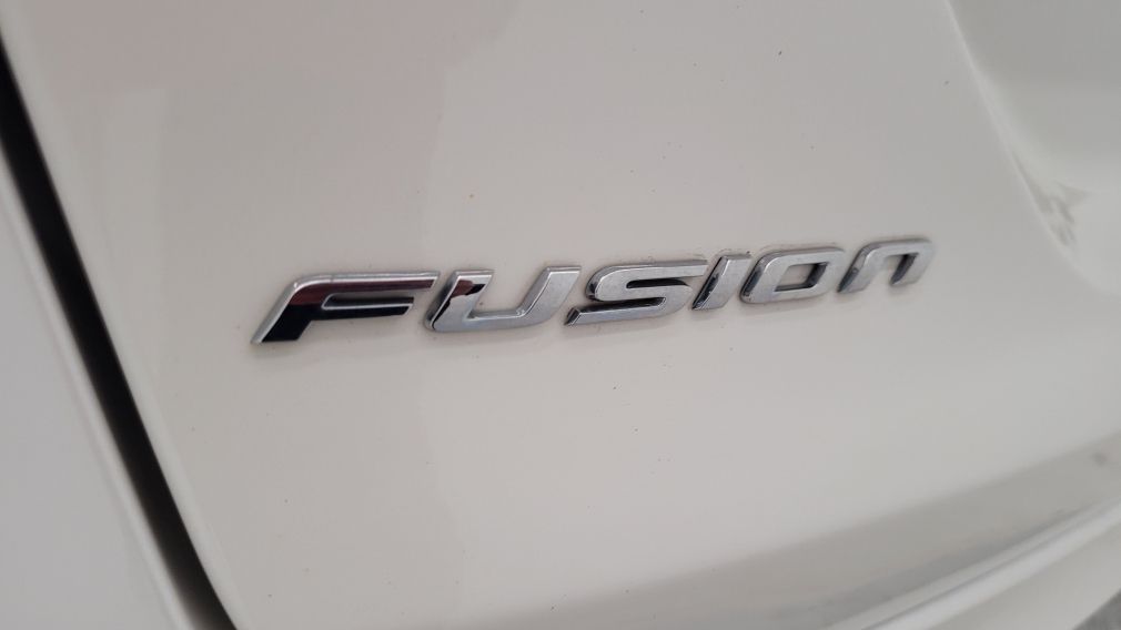 2013 Ford Fusion SE #12